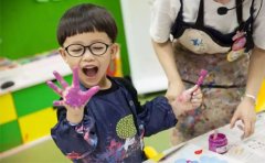 杨梅红艺术教育怎样培养孩子的气质成为有品位的孩子？