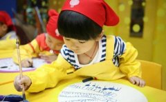 杨梅红艺术教育杨梅红艺术教育适合多大孩子学习？