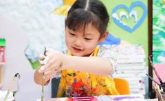 杨梅红艺术教育如何充实孩子的暑期生活？就在杨梅红艺术教育