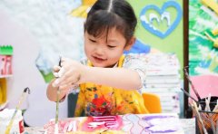 杨梅红艺术教育两三岁的孩子有必要学画画吗？
